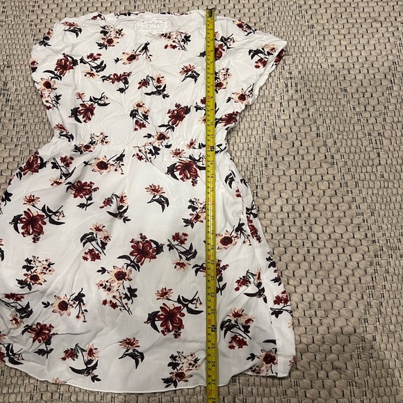 Pink Martini Roxanne Floral Dress with pockets - Picture 11 of 12